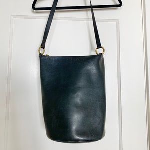 madewell black leather zip top bucket bag